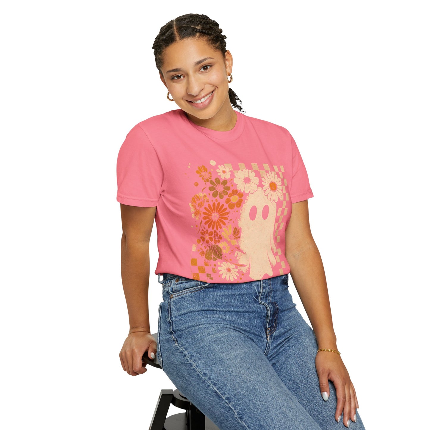 Whimsical Floral Ghost T-shirt, Casual Tee for Art Lovers, Perfect Gift for Halloween, Fall Fashion
