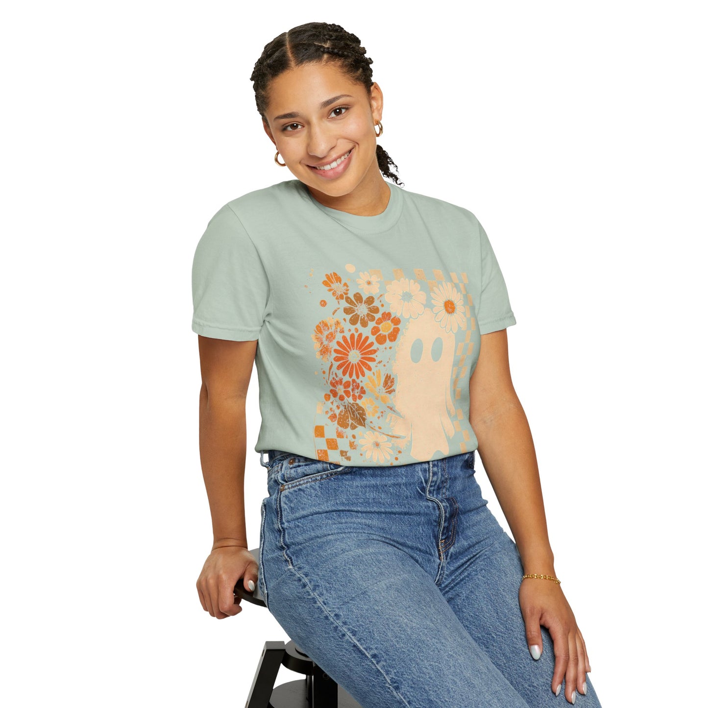 Whimsical Floral Ghost T-shirt, Casual Tee for Art Lovers, Perfect Gift for Halloween, Fall Fashion
