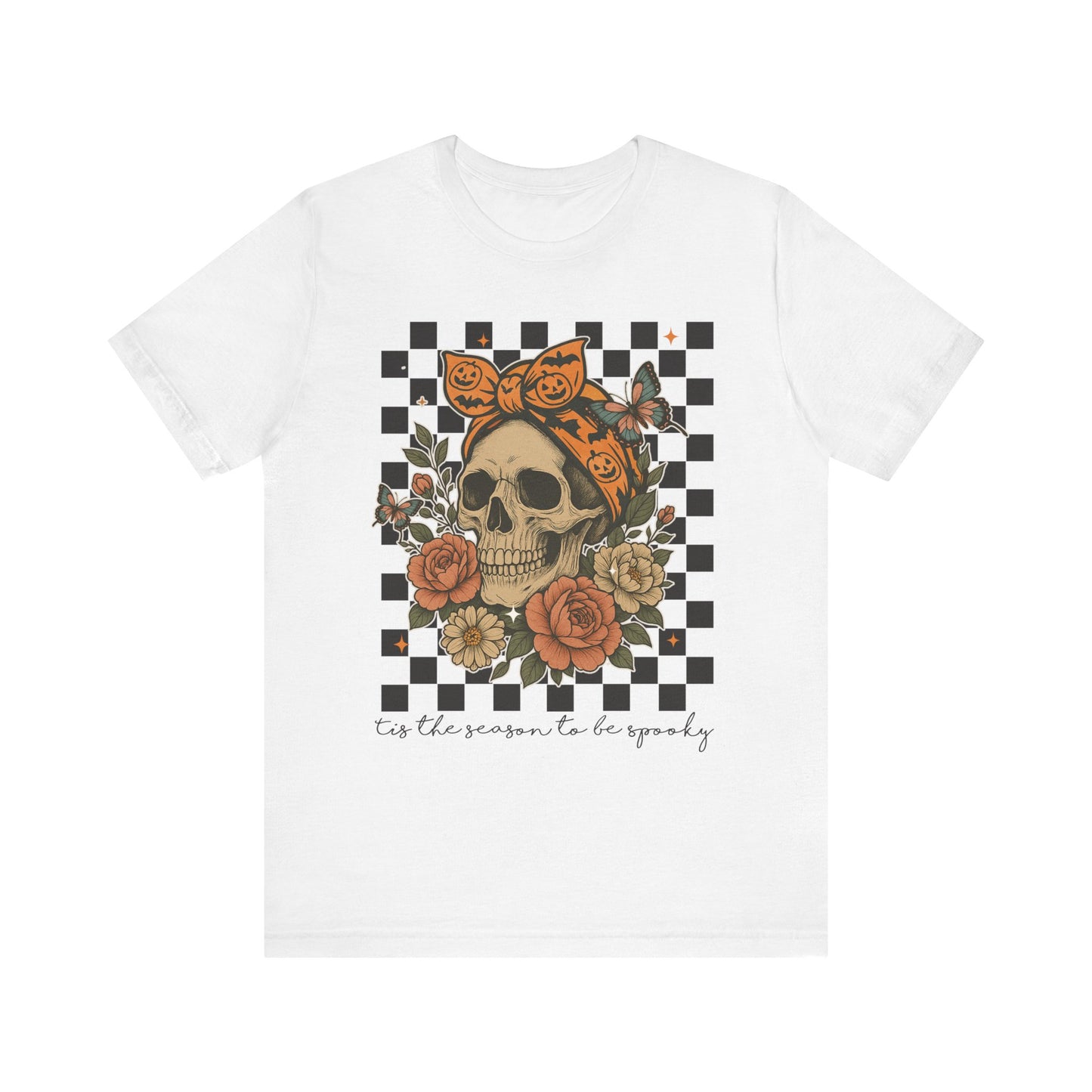 Skull and Roses Tee, Unisex Graphic T-Shirt for Halloween, Casual Wear, Gift for Friends, Vintage Style Shirt, Everyday Fashion