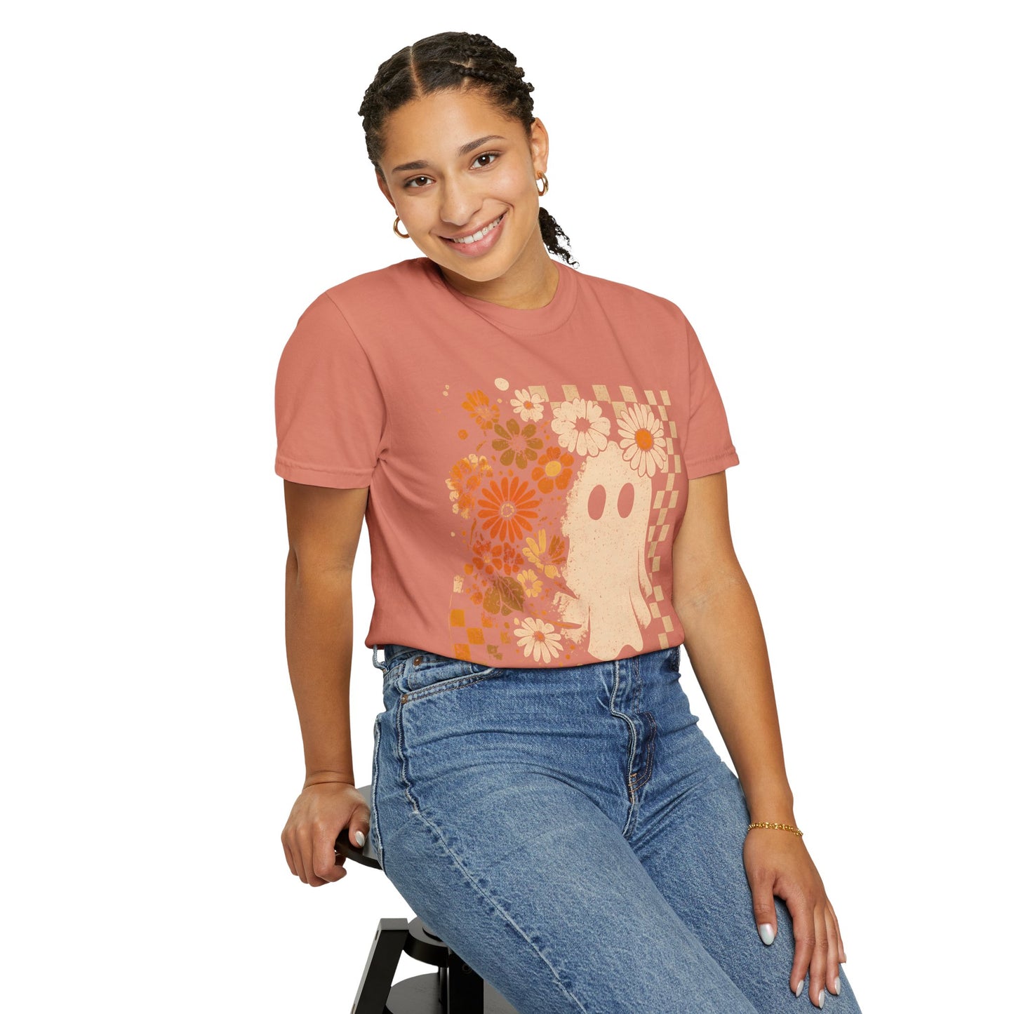 Whimsical Floral Ghost T-shirt, Casual Tee for Art Lovers, Perfect Gift for Halloween, Fall Fashion