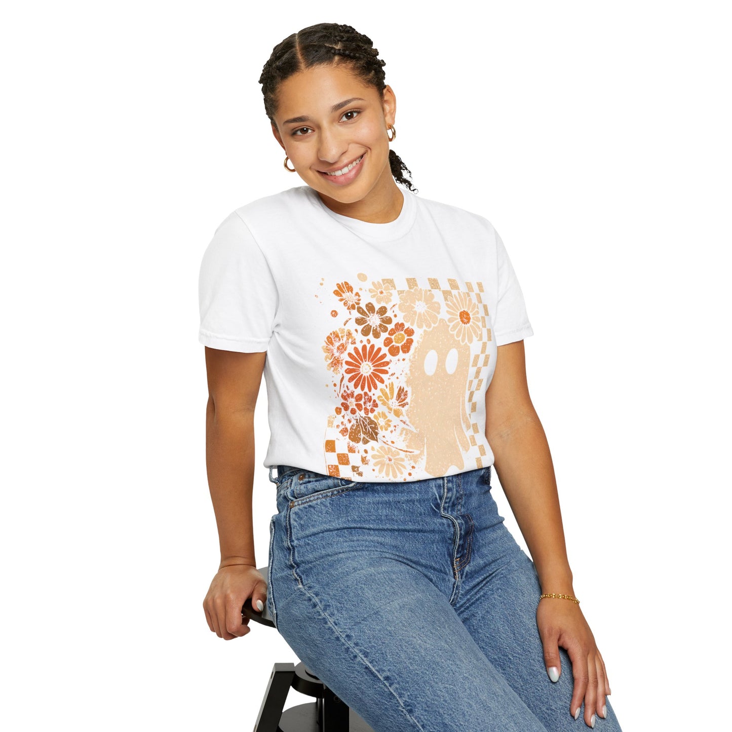 Whimsical Floral Ghost T-shirt, Casual Tee for Art Lovers, Perfect Gift for Halloween, Fall Fashion