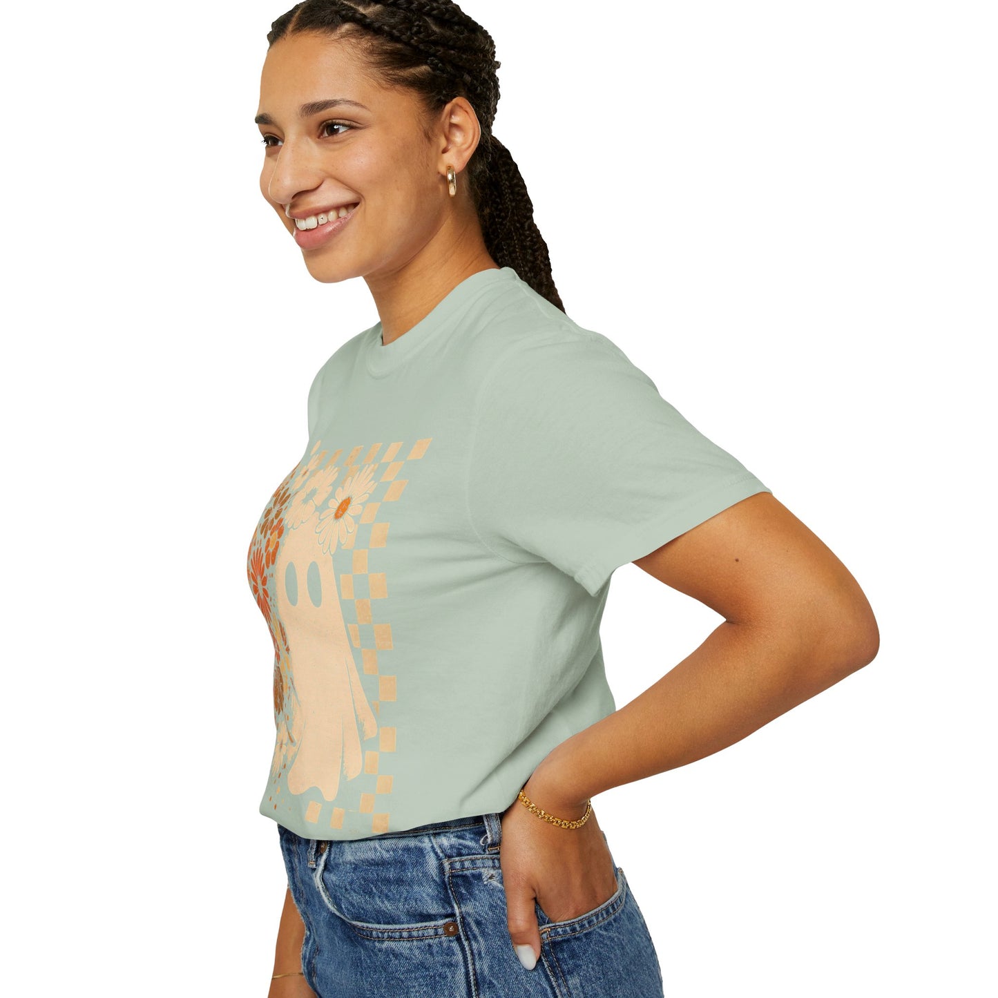 Whimsical Floral Ghost T-shirt, Casual Tee for Art Lovers, Perfect Gift for Halloween, Fall Fashion
