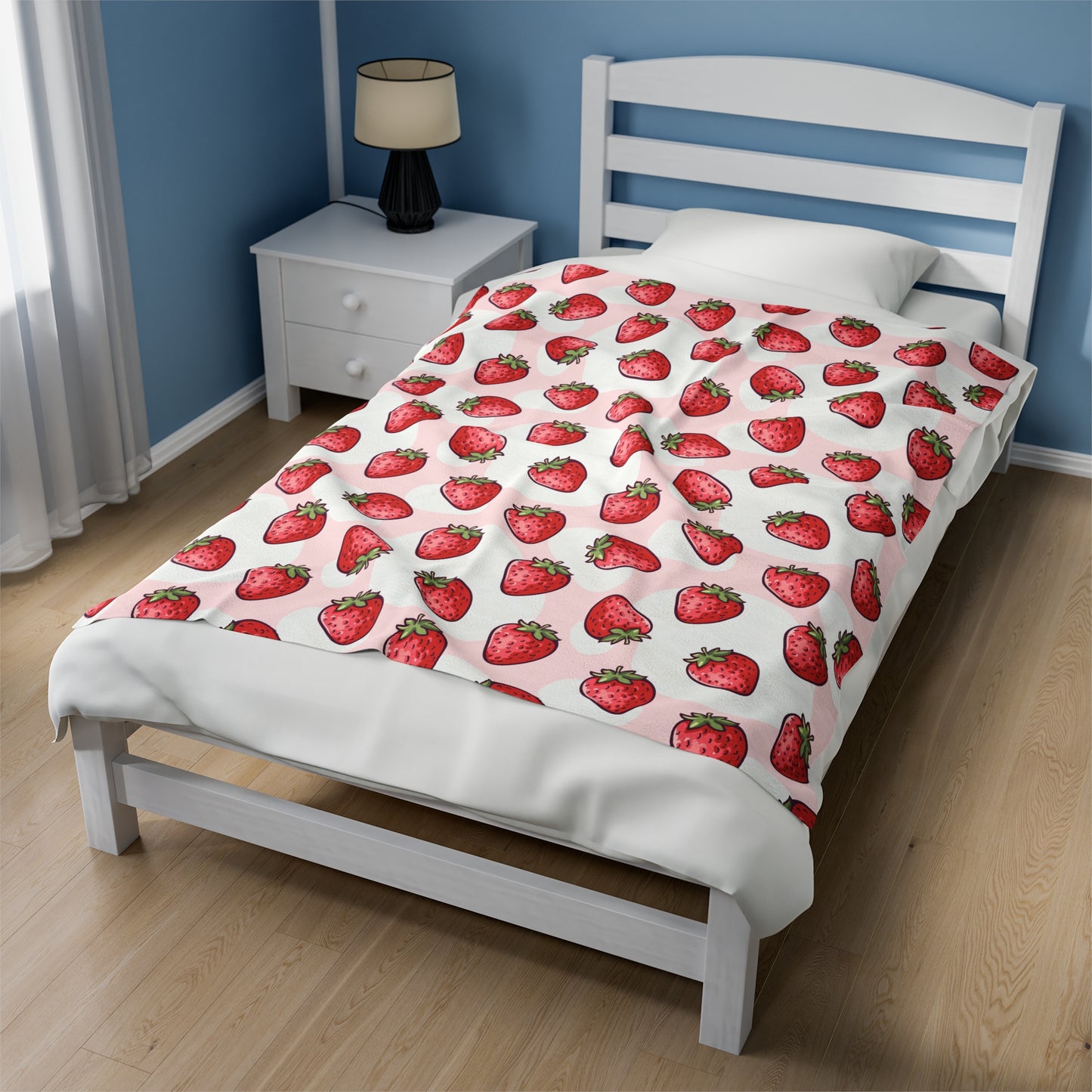 Velveteen Plush Blanket - Strawberry Delight