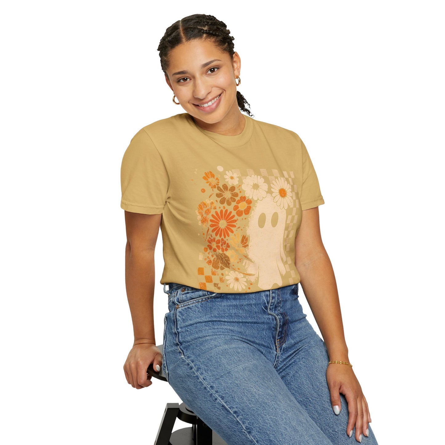 Whimsical Floral Ghost T-shirt, Casual Tee for Art Lovers, Perfect Gift for Halloween, Fall Fashion