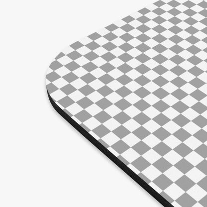 Retro Checkerboard Mouse Pad - Stylish Desk Accessory for Gamers and Creatives