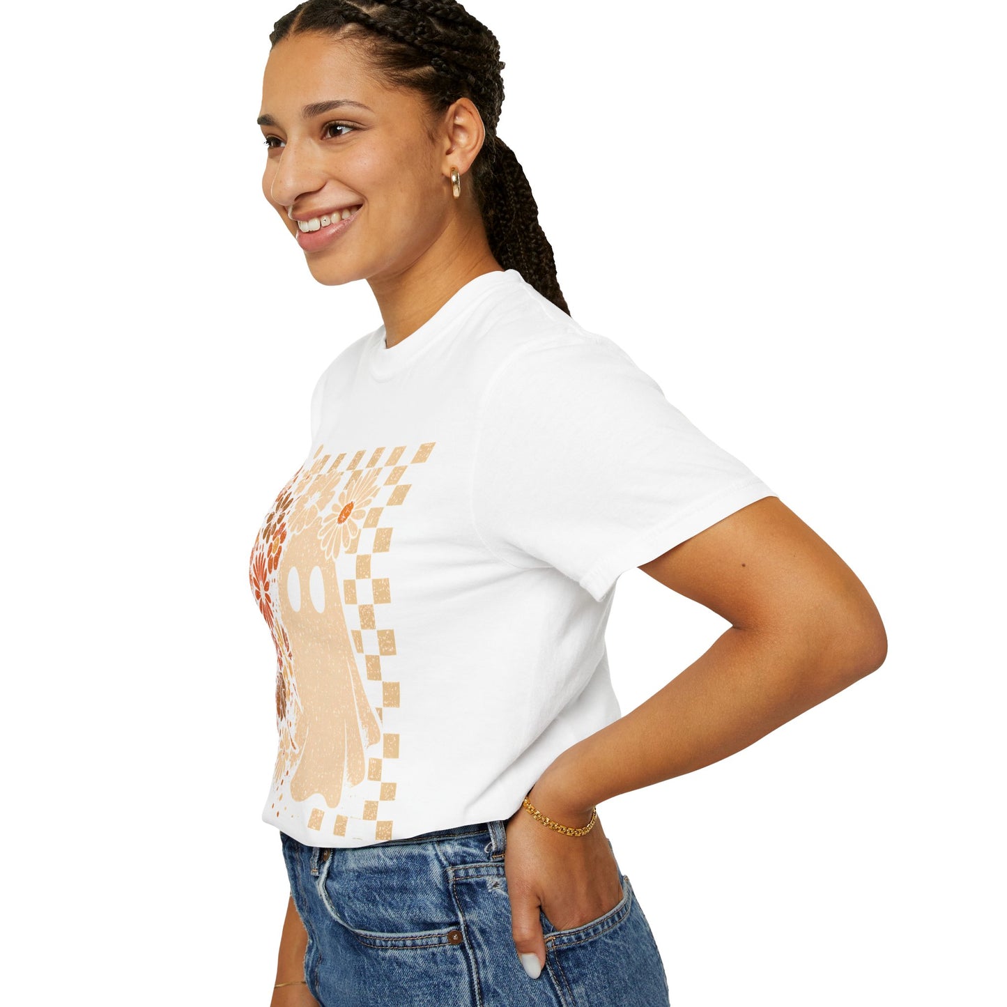 Whimsical Floral Ghost T-shirt, Casual Tee for Art Lovers, Perfect Gift for Halloween, Fall Fashion