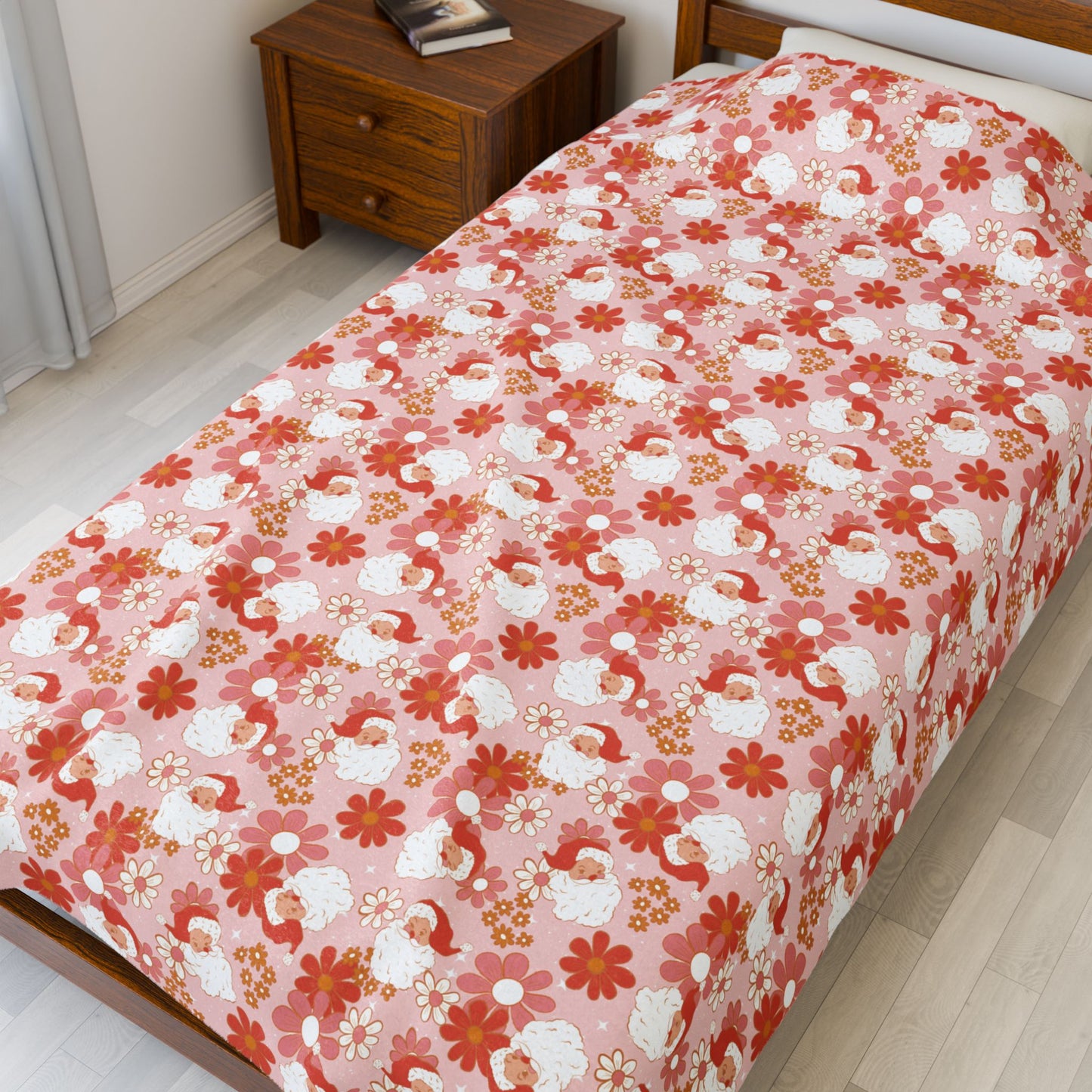 Cozy Retro Santa Floral Velveteen Blanket | Soft Plush Throw for Home