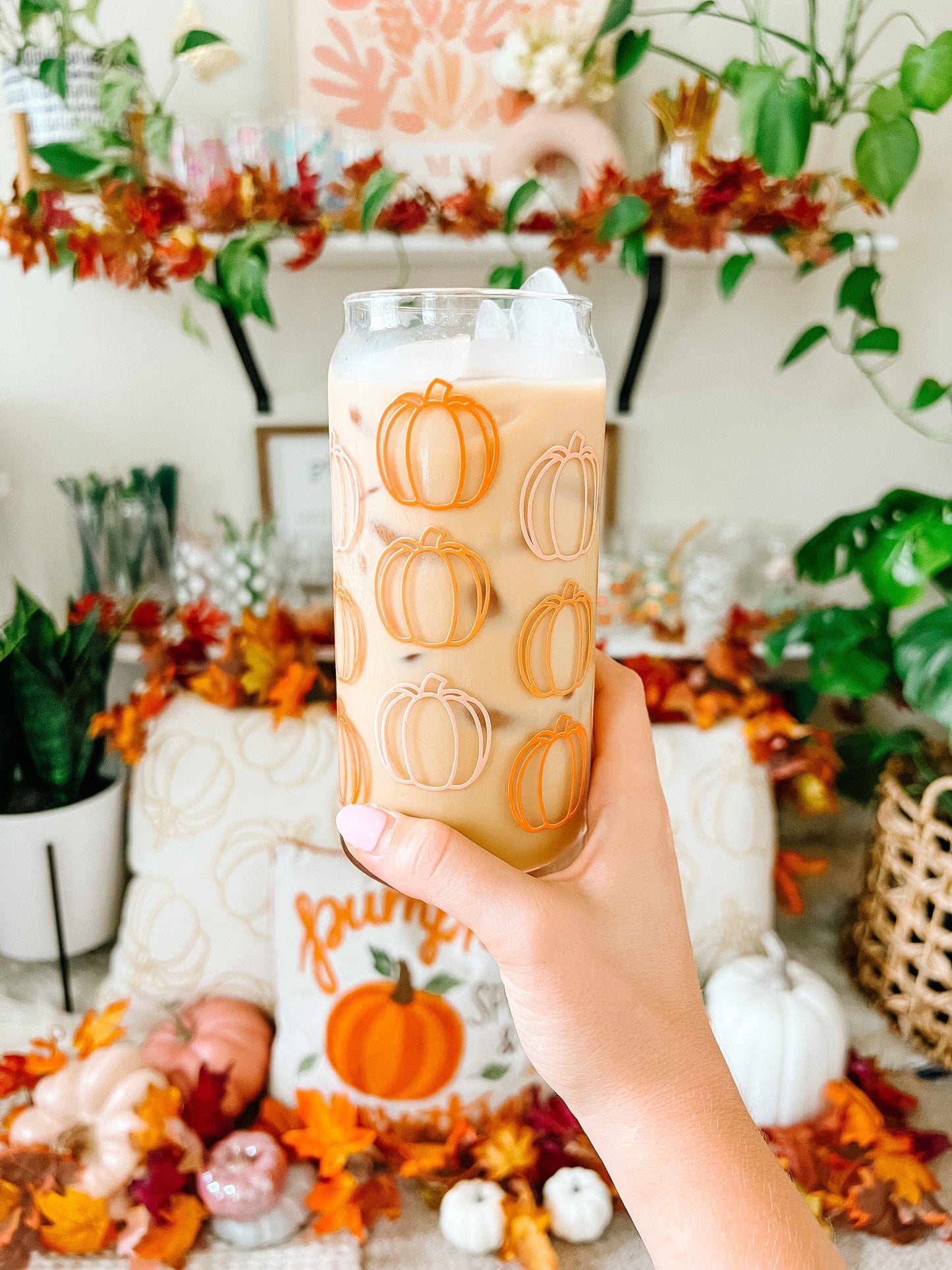 20 oz Orange Pumpkin Iced Coffee Beer Can Glass